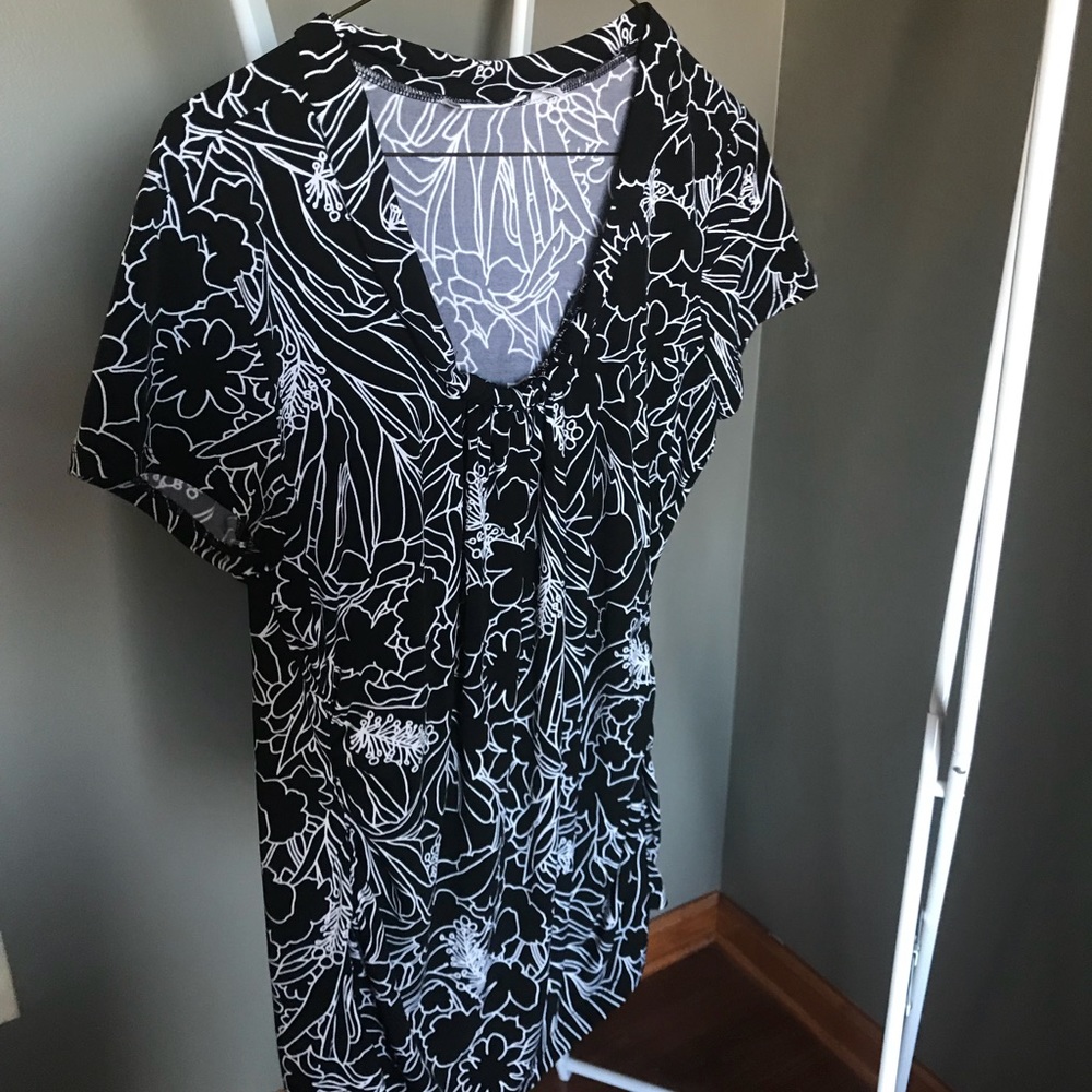 New York and Company Women’s Blouse